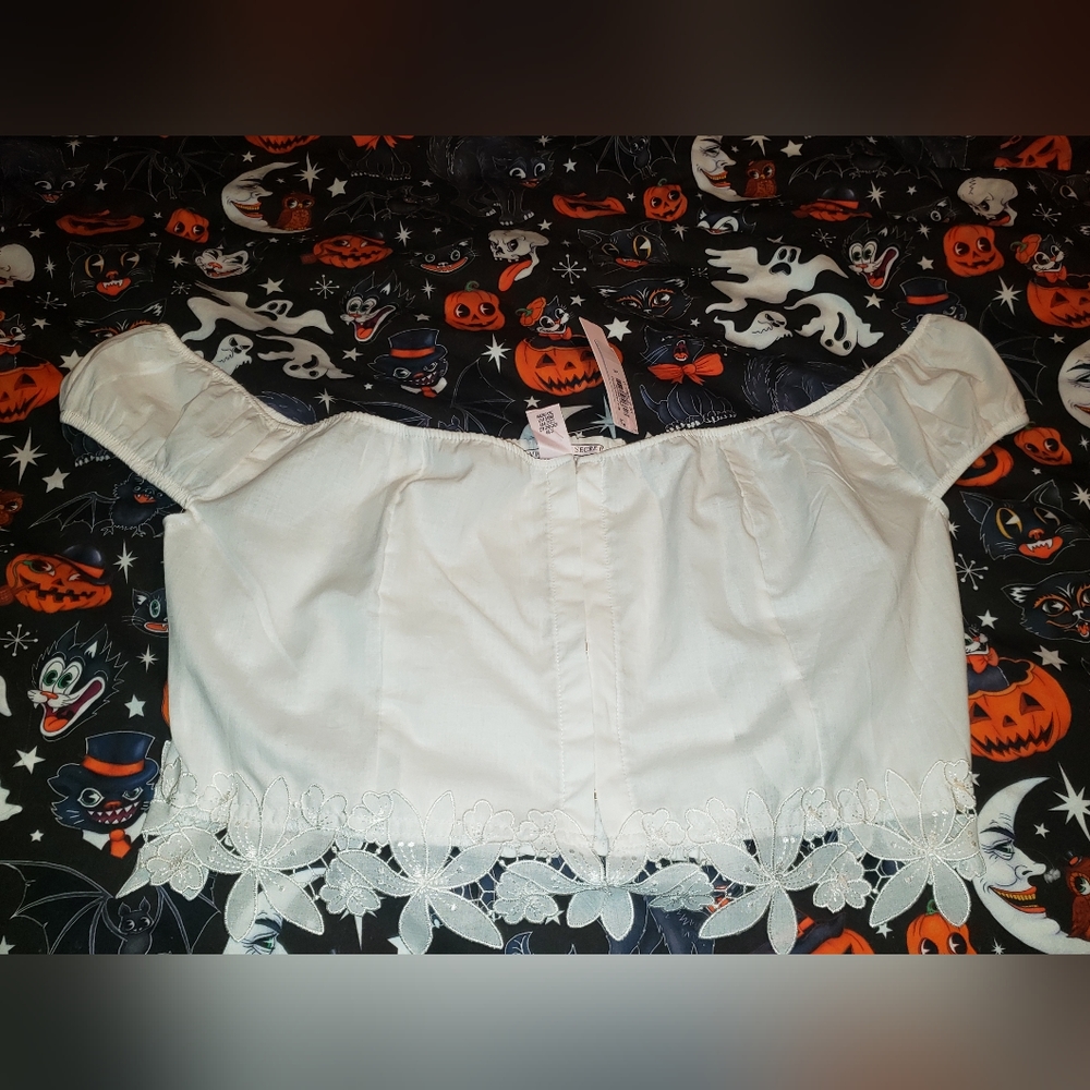 Victoria's Secret White Crop Top Size Large